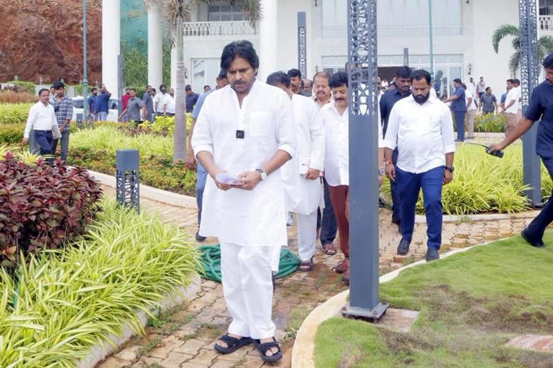 Down with viral fever, Pawan Kalyan to undergo treatment in Hyderabad