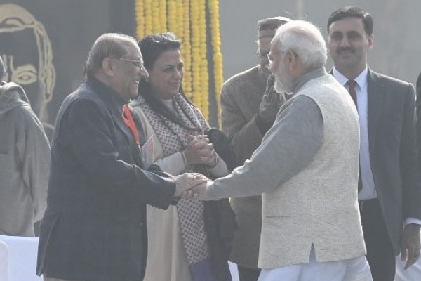 'Outstanding leader', PM Modi expresses grief over demise of Vijay Kumar Malhotra