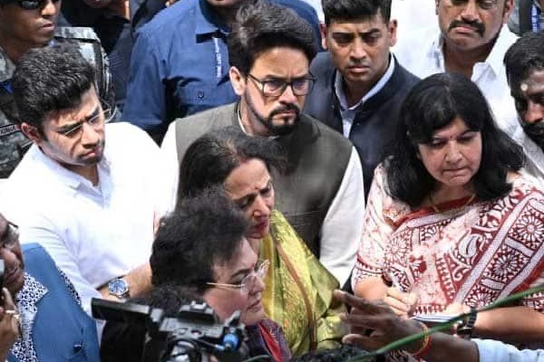 Karur stampede could have been averted if larger venue was allotted: Hema Malini