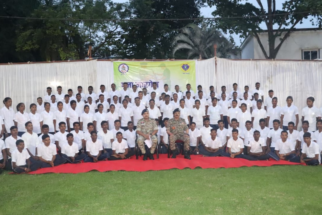 Chhattisgarh: 103 Maoists lay down arms in Bijapur