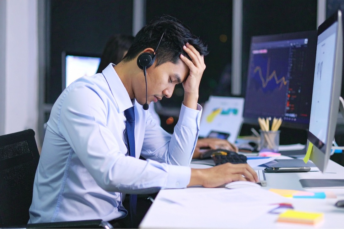 Indian professionals hesitant to make mental health conversations at work: Report