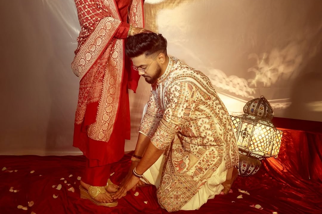 Rocky touches Hina Khan's feet on 1st Karwa Chauth: "She is Devi who graced my existence with her presence"