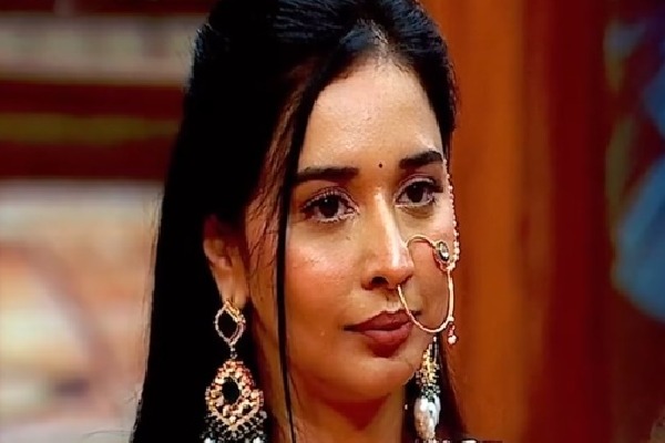 ‘Bigg Boss 19’: Salman Khan questions Tanya Mittal over playing sympathy card