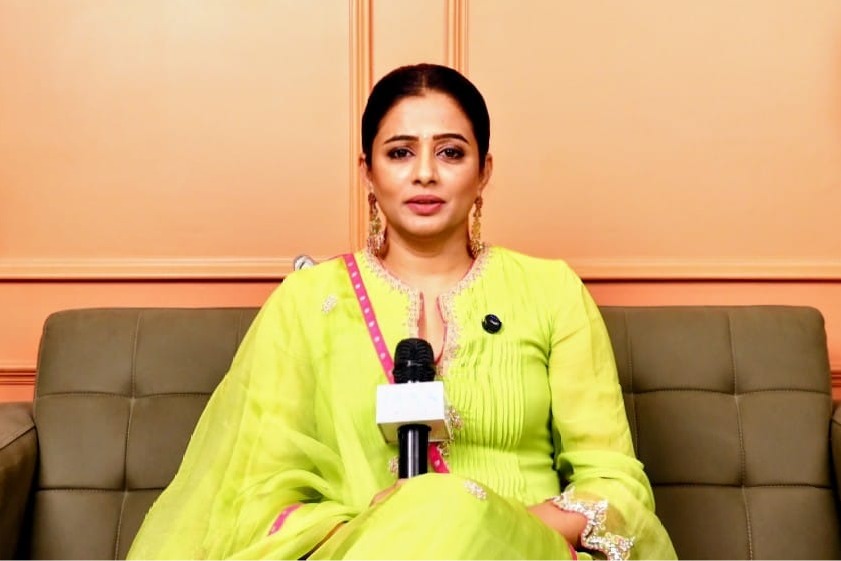 Priyamani reveals why co-actors must stay on their toes around Manoj Bajpayee