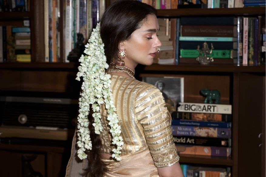 Aditi Rao Hydari celebrates the revival of the historic Wanaparthy saree, a tribute to her royal lineage