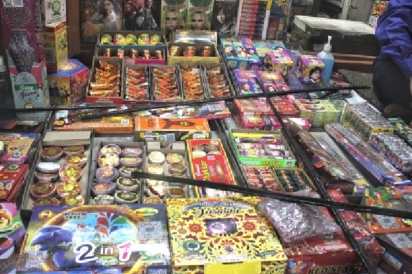 SC permits sale, use of green crackers in Delhi-NCR during Diwali