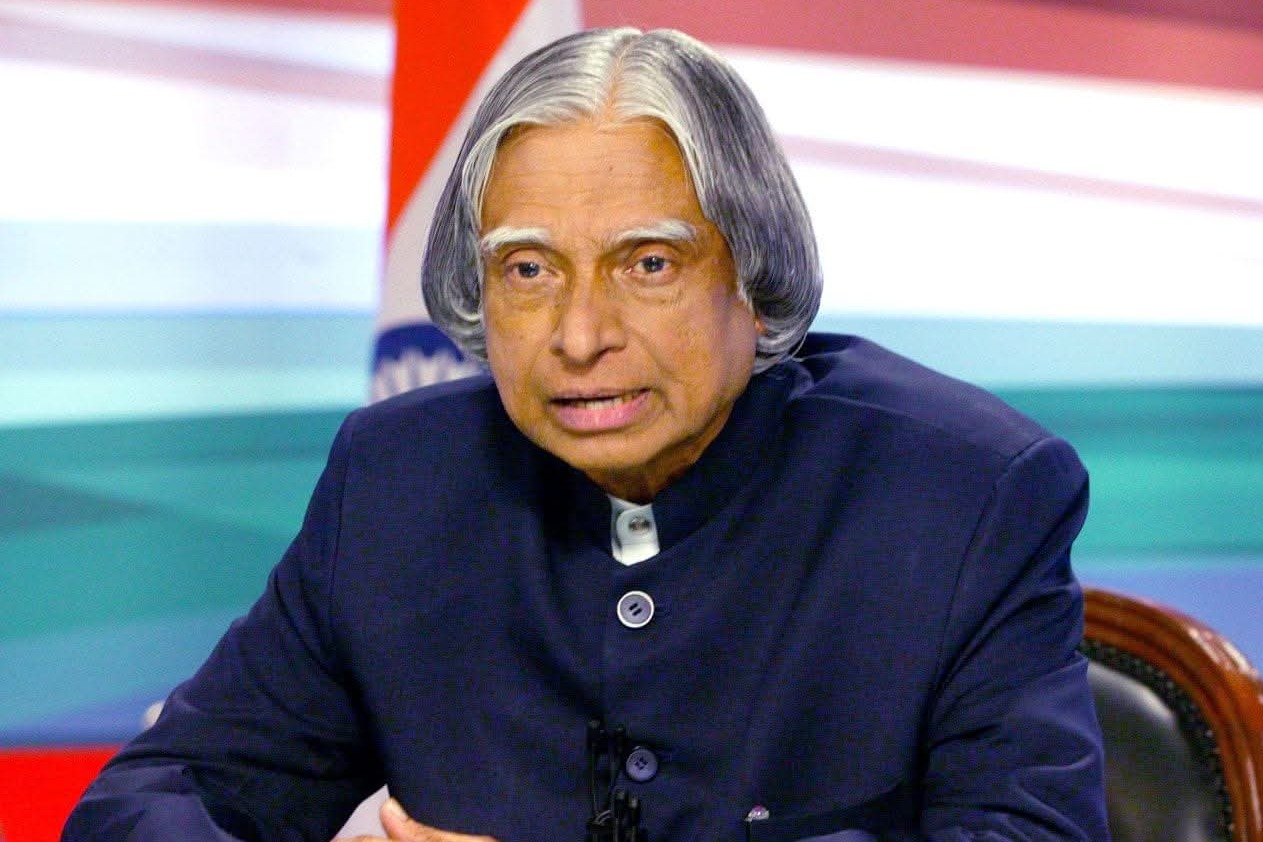 Governors, CMs of Telugu states pay tributes to Abdul Kalam