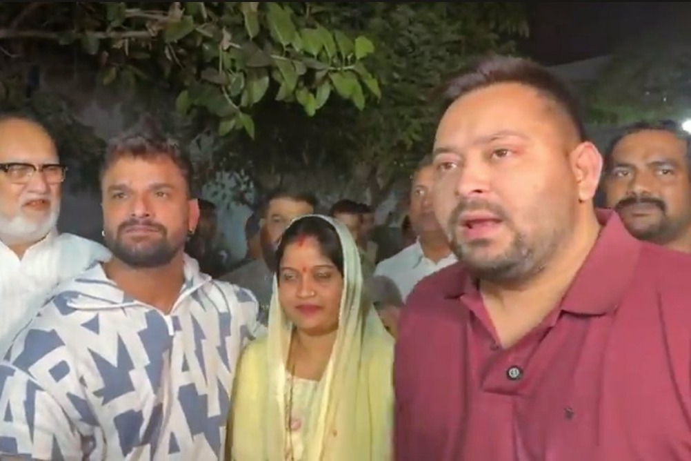 Bhojpuri star Khesari Lal Yadav and his wife join RJD; actor likely to contest Bihar polls