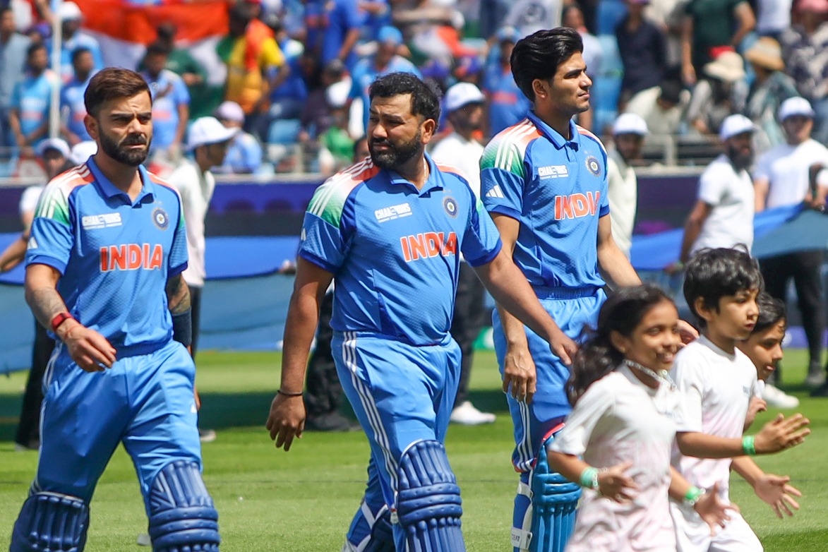 Rohit, Virat hit nets in Perth, share light moments ahead of ODI series opener