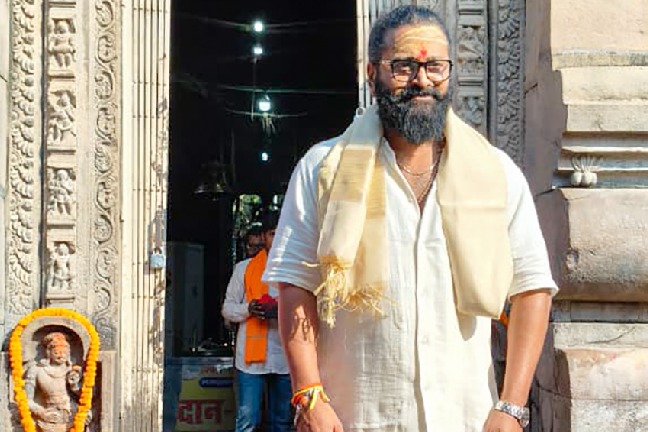 Rishab Shetty visits Mundeshwari Temple in Bihar