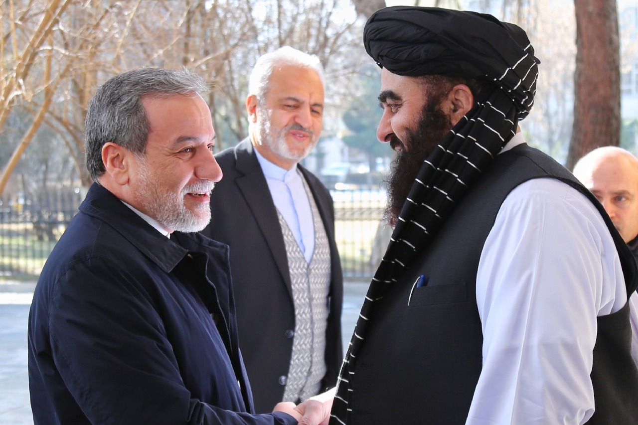 Iran says ready to help ease Pak-Afghan tensions