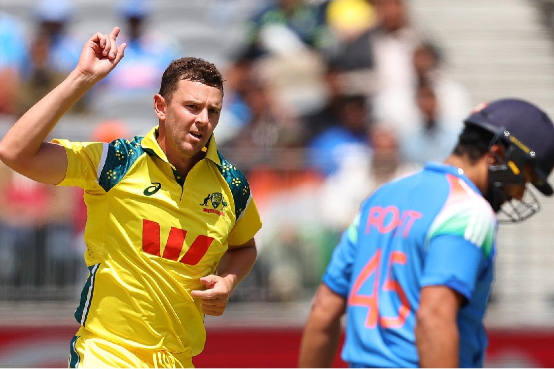 AUS v IND: Bowlers and Marsh power Australia to 7-wicket win in series opener