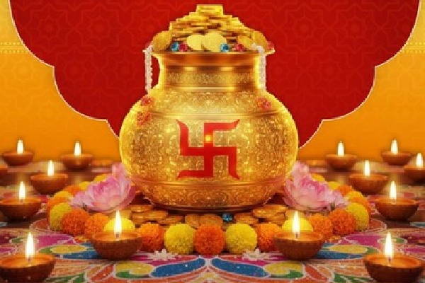 UP’s Farrukhabad records trade of Rs 10 crore on Dhanteras, hundreds of bikes sold in a day