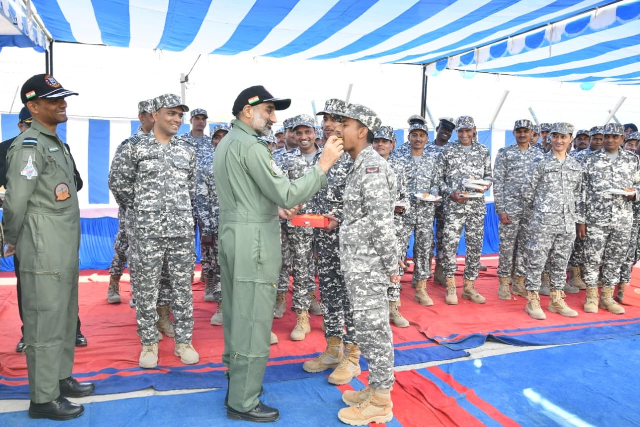 Air Chief Marshal celebrates Diwali with troops in Ladakh