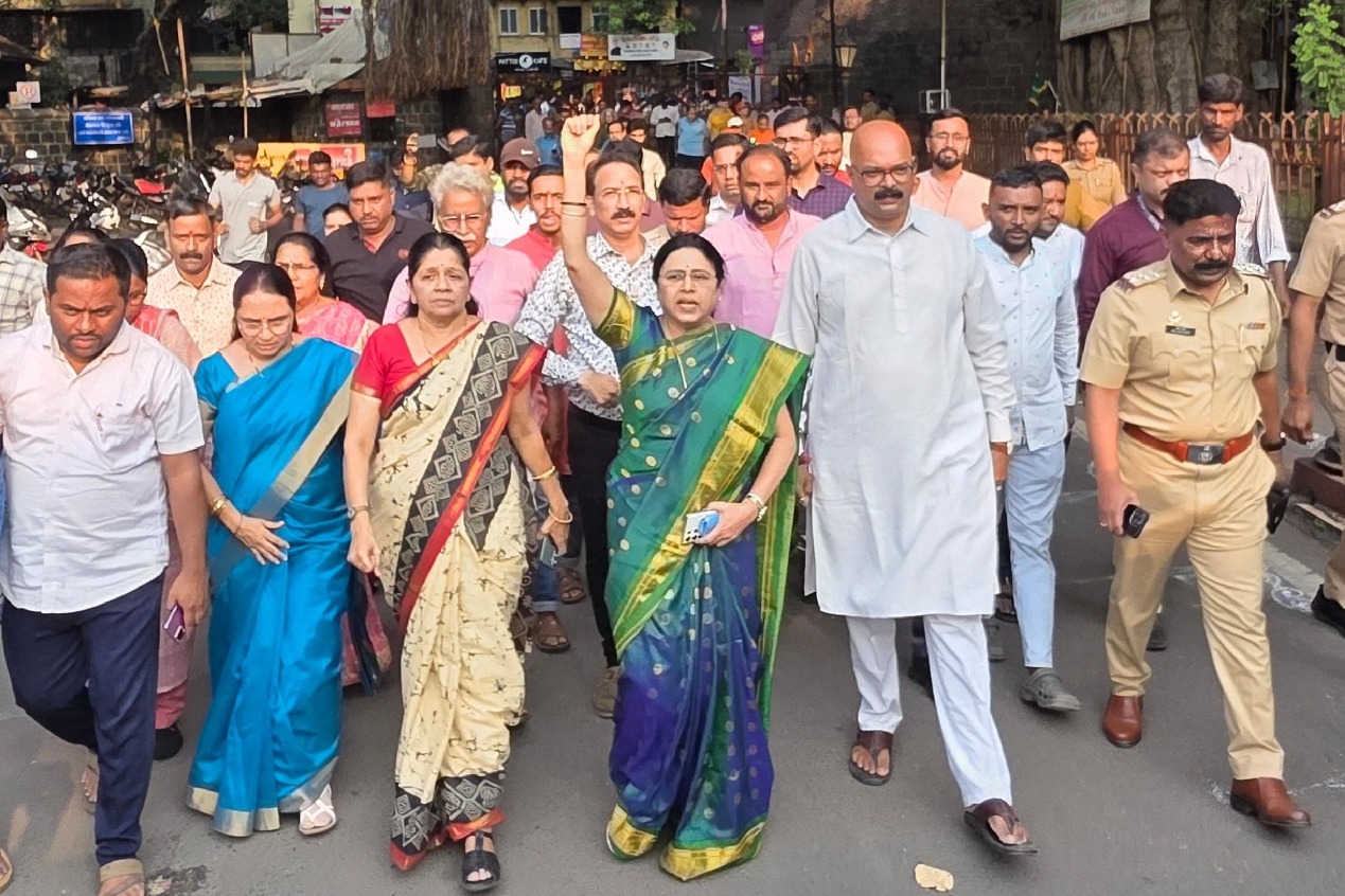 Row erupts over 'purification' ceremony at Shaniwar Wada after viral video of women offering namaz