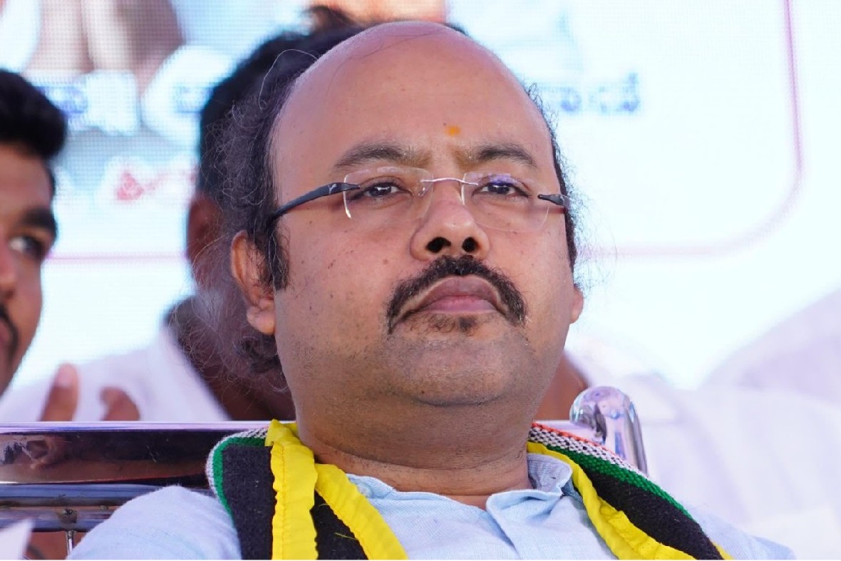 ‘No leadership change in K’taka’, clarifies Siddaramaiah’s son