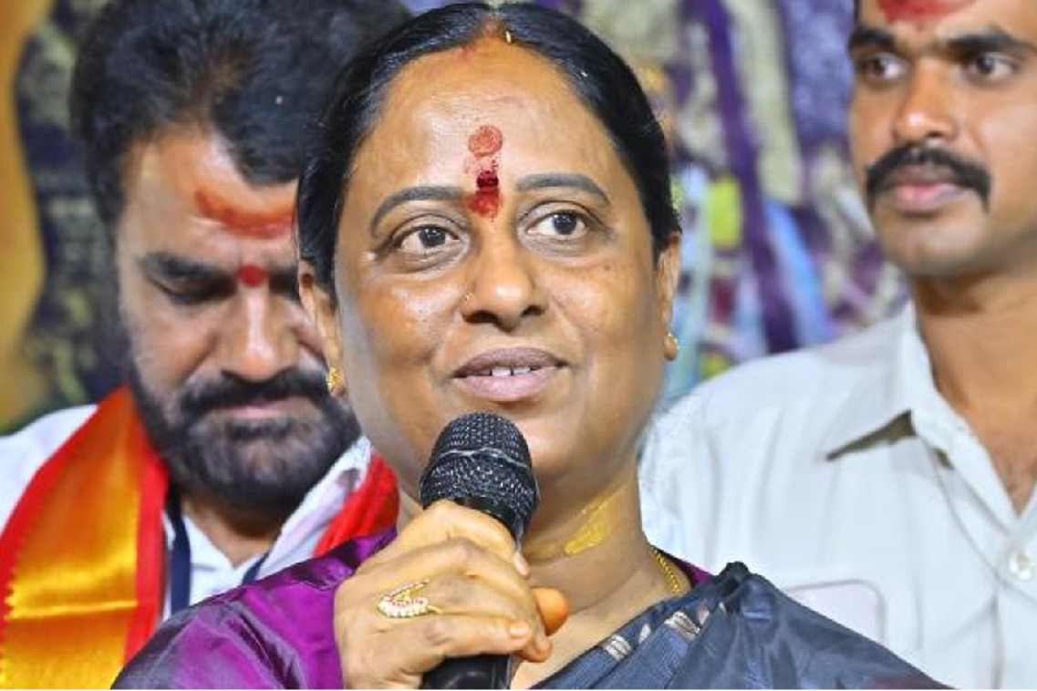Telangana minister Surekha apologises to CM for daughter’s outbursts