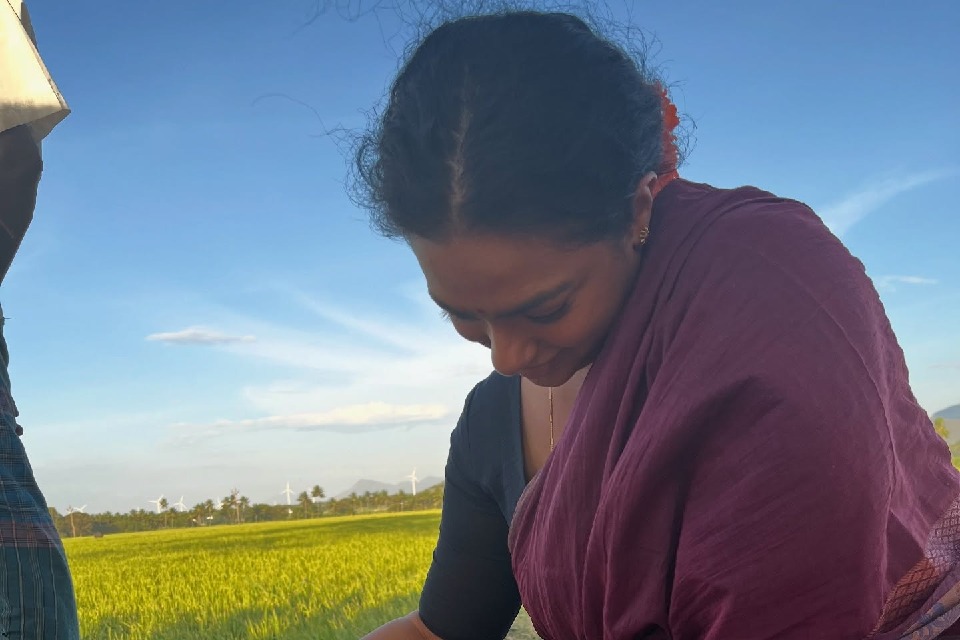 I went and received the National Award from the President with cow dung in my fingernails, says Nithya Menen