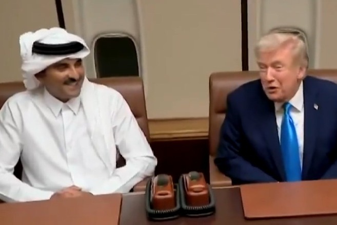 Trump meets Qatar Emir on Air Force 1 during stopover; gets Gaza troop assurance