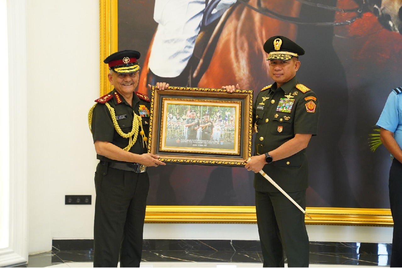 CDS Chauhan meets Indonesian counterpart; discusses Defence ties, maritime collaboration