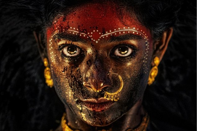 Bhoomi Shetty's look as 'Maha' in Puja Kolluru's 'Mahakali' released!