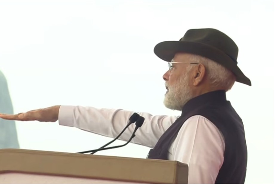 Rashtriya Ekta Diwas: PM Modi pays tribute at Statue of Unity, takes oath to protect nation’s unity