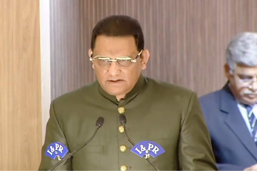 Mohammed Azharuddin takes oath as Telangana Cabinet minister