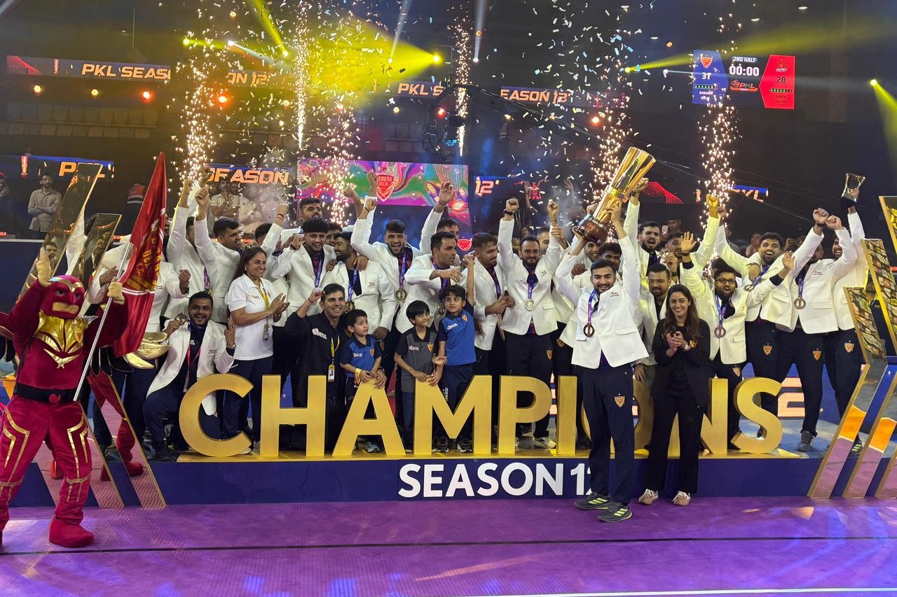 PKL 12: Dabang Delhi crowned champions at home, overcome Puneri Paltan in a fierce battle in final