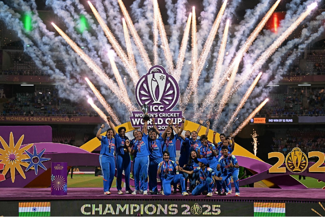 Kamal Haasan, Chiranjeevi, Mahesh Babu congratulate Indian women's cricket team on historic World Cup win!