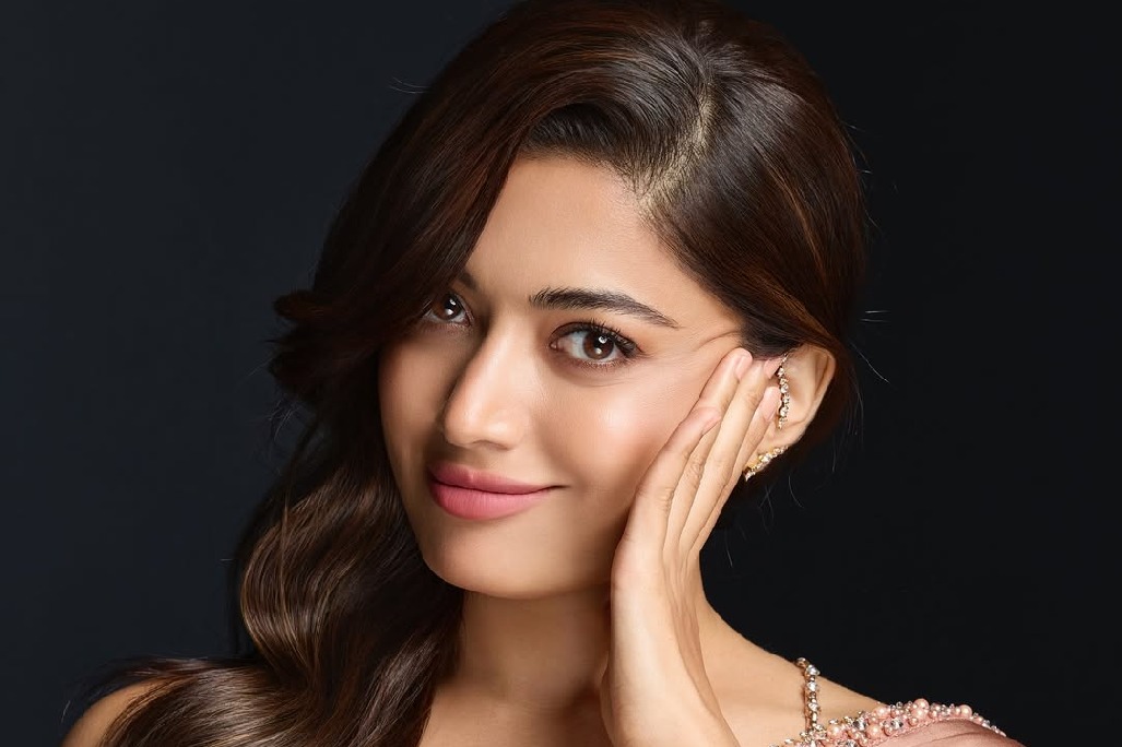 This is how Rashmika Mandanna reacts when a fan asks her to be his Valentine