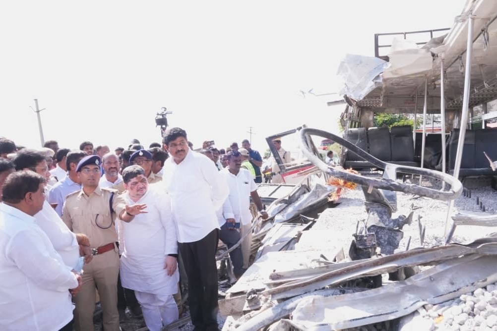 Bus-truck collision: Telangana announces Rs 7 lakh ex gratia, magisterial inquiry