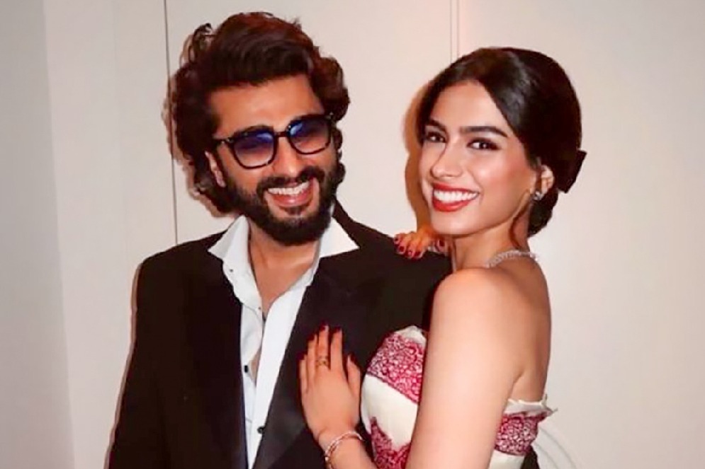 Arjun Kapoor calls sister Khushi Kapoor ‘dad's favourite child’