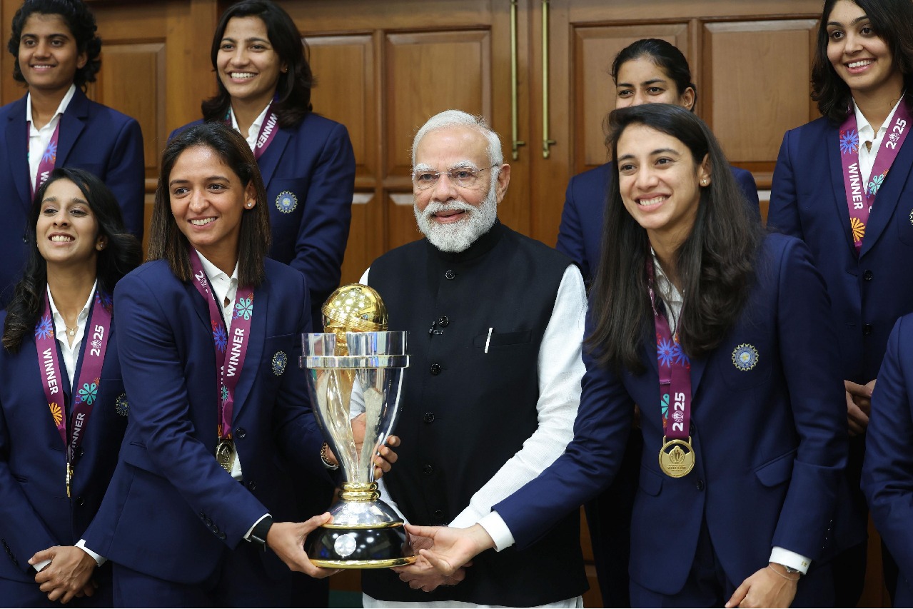 Honoured to bring to you the trophy; you motivated us a lot: Harmanpreet, Mandhana to PM Modi