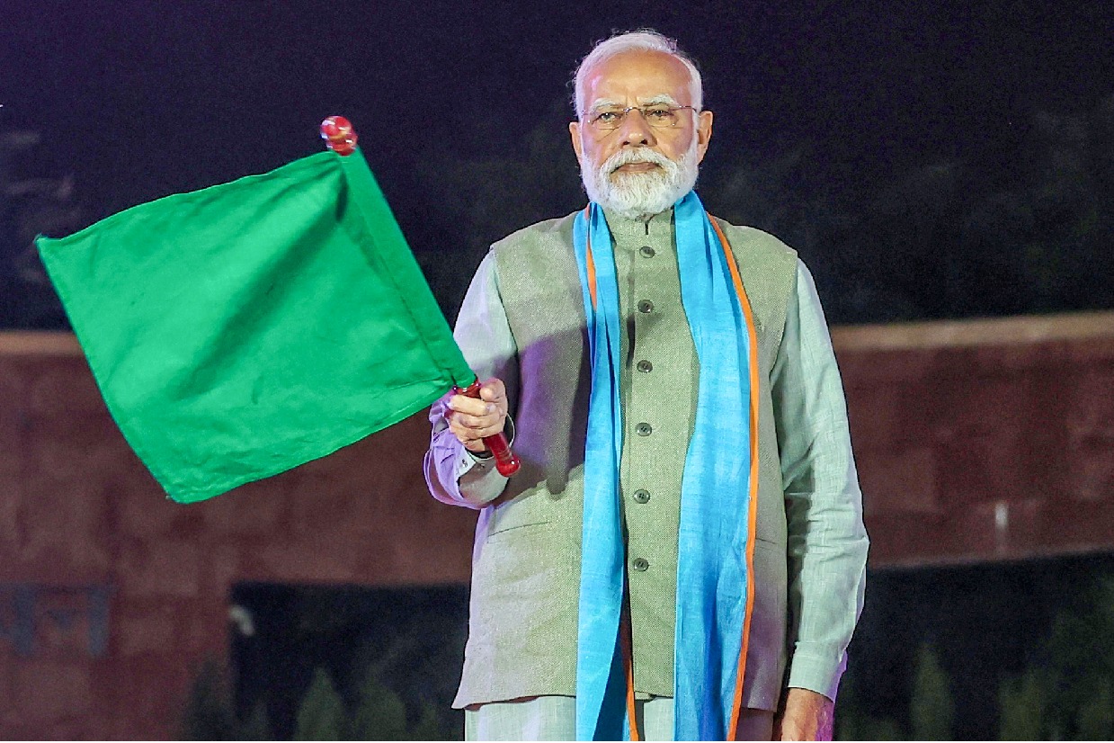 PM Modi to flag off 4 new Vande Bharat trains from Varanasi on Nov 8