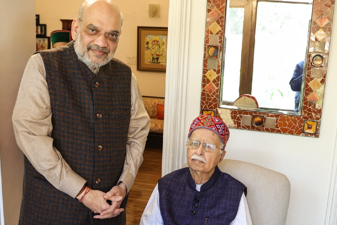 Played leading role in Ram Janmabhoomi movement: HM Shah extends birthday greetings to LK Advani