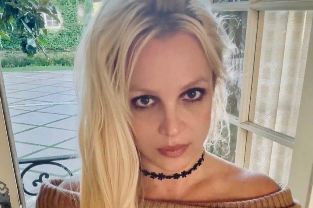 Britney Spears returns to Instagram, talks about 'boundaries'