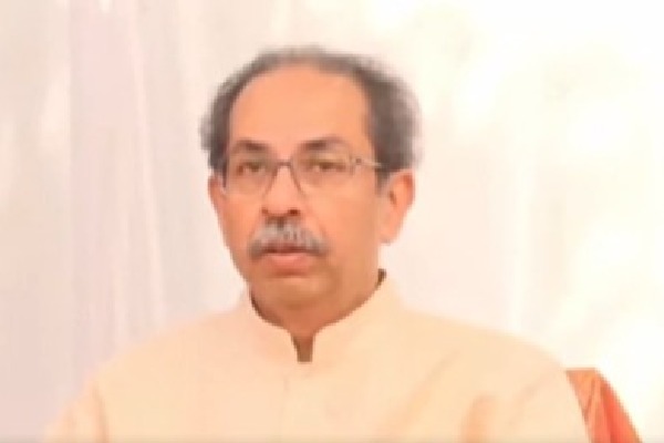 Fadnavis an 'accidental CM', BJP a 'corrupt party': Uddhav Thackeray