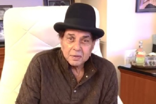 Dharmendra discharged from hospital, ambulance departs from actor’s home