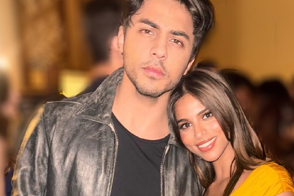 Suhana Khan declares she loves her brother Aryan Khan the most in a heartfelt birthday wish