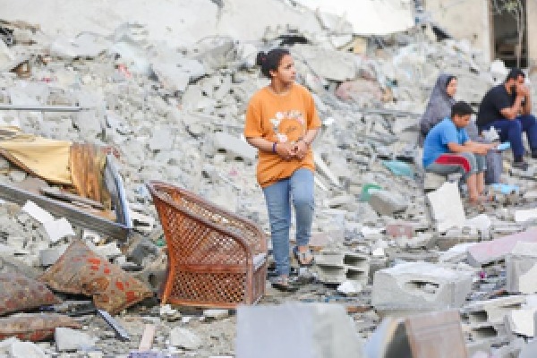 Israel bans families of deported Palestinian prisoners from travelling