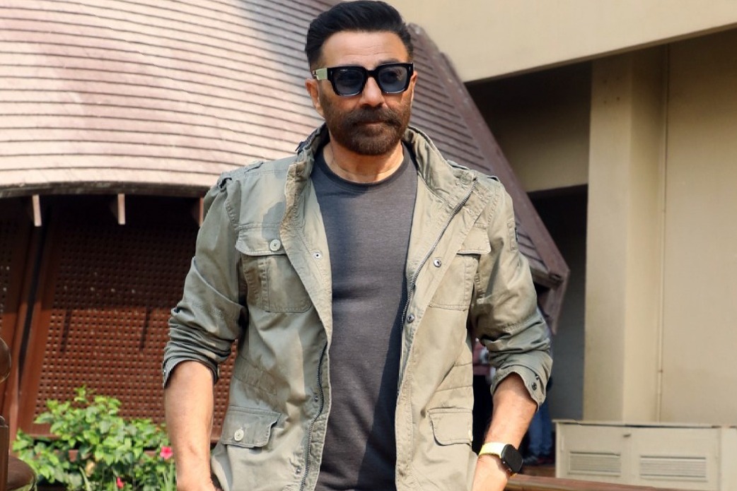 Sunny Deol lashes out at media: 'Sharam nahi aati'