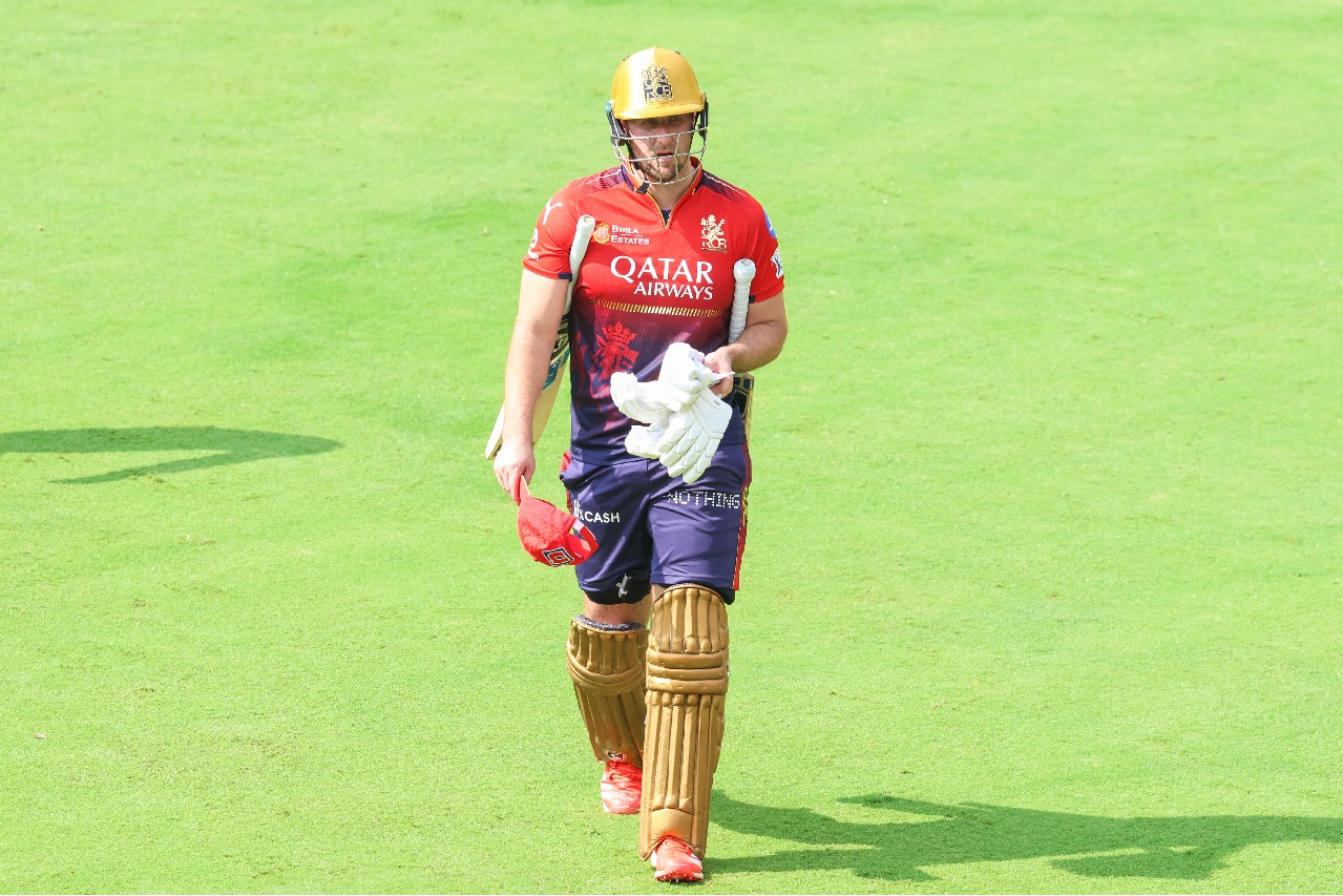 'You lived it, we loved it, thank you for everything': RCB pen farewell note for Livingstone