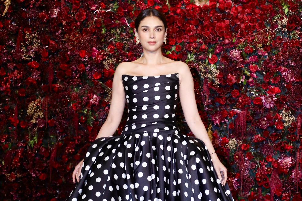 Aditi Rao Hydari warns of her WhatsApp impersonator