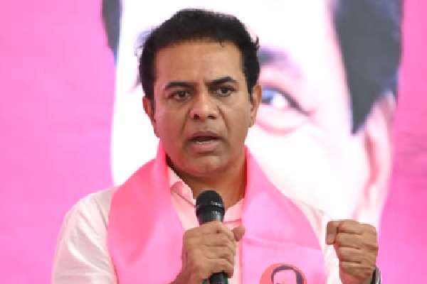 KTR slams Centre, Telangana over cotton procurement crisis