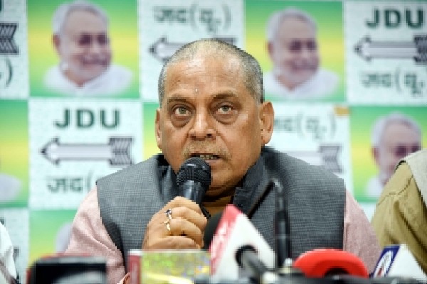 'Desperate to enter politics': JD(U) on Robert Vadra's remarks