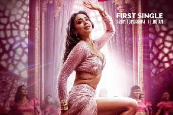 Actress Shriya Saran tells impersonator: Go, get a life!