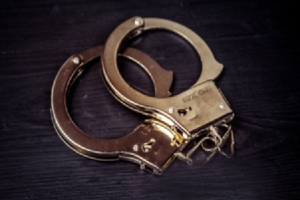 Rs 4 crore 'hawala cash' seized in MP; two arrested on Sagar-Bhopal highway