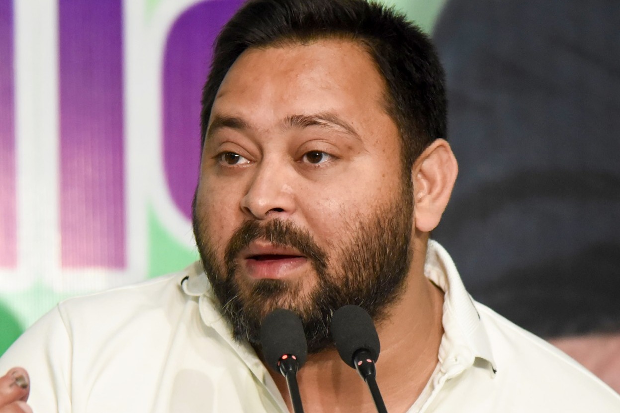 Tejashwi Yadav congratulates Nitish Kumar for being sworn in as Bihar CM