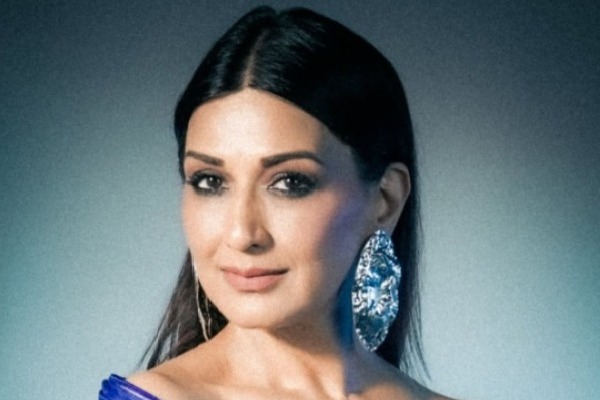Sonali Bendre condemns SC’s order to remove stray dogs from public places