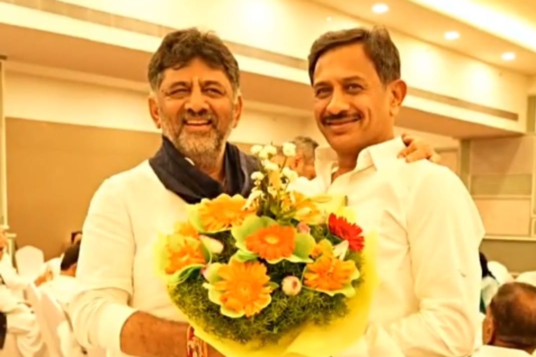 Leadership crisis: K'taka Cong MLA urges high command to intervene, convene CLP meet